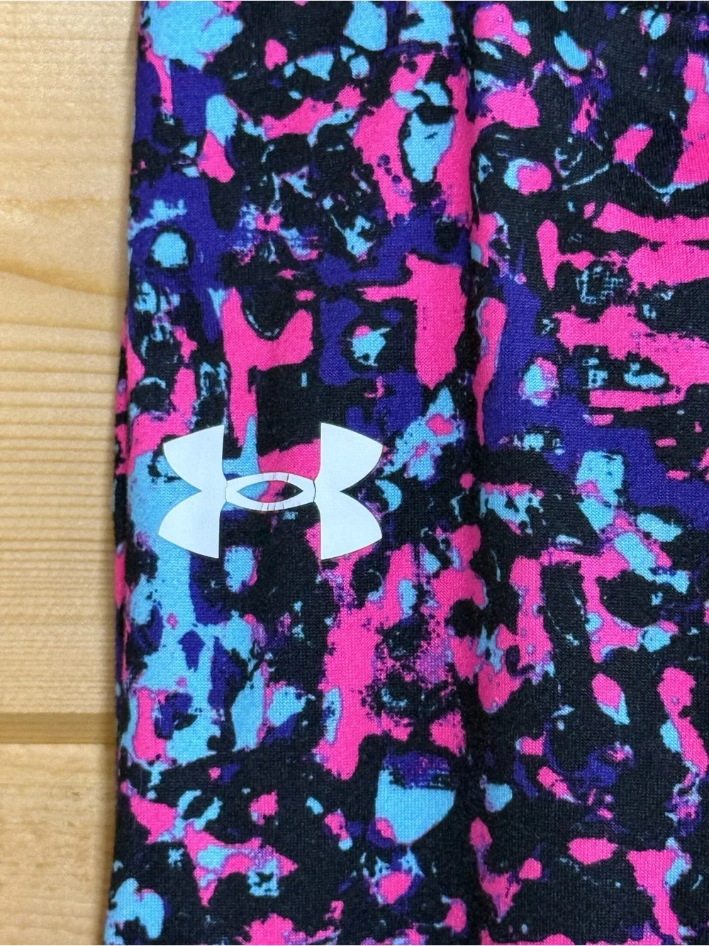 Under Armour Light Blue Top with Multicolor Patterned Leggings Pajama Set